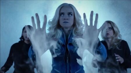 Alle Szenen: Killer Frost (Earth-1) #3