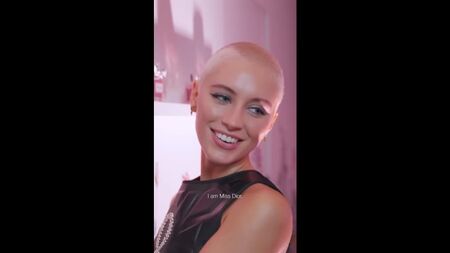 2021: Iris Law bei einer Veranstaltung von Dior Beauty