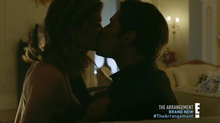 Christine Evangelista nackt – The Arrangement (2017) HDTV 720p