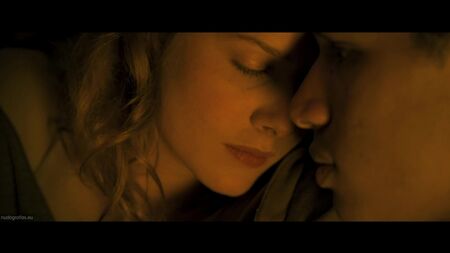 Rachel Hurd-Wood nackt – „Segundo Origen“ (2015)