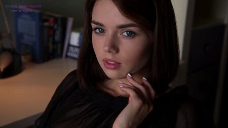 Keira B (alias Keira Blue) – In Move 09.02.2020 1080p [SOLO]