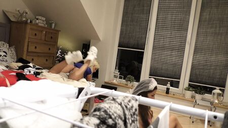 Während die anderen ordentlich gefeiert haben, war ich dabei – mit der Voyeur-Cam, live