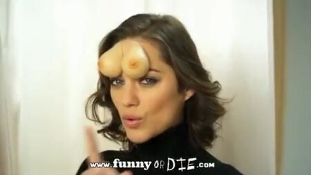 „Forehead Tittaes“ mit Marion Cotillard