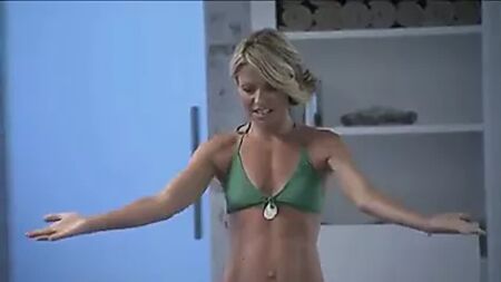 Kelly Ripa – Nasser Bikini