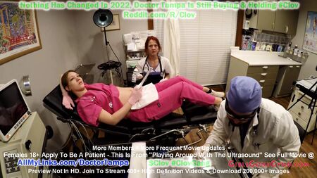 Die im neunten Monat schwangere Krankenschwester Nova Maverick ließ Dr. Tampa und Krankenschwester Stacy Shepard mit dem neuen Ultraschallgerät herumspielen