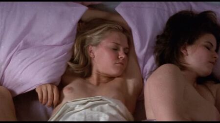 Dominique Swain, Meredith Monroe, Mia Kirshner nackt – New Best Friend (2002) HD 1080p Online anschauen