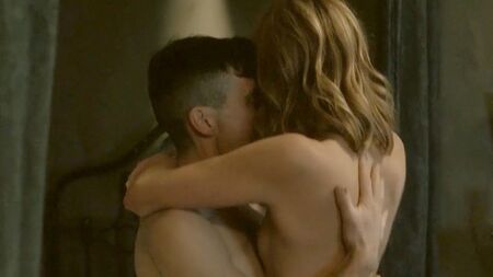 Annabelle Wallis reitet einen Mann in „Peaky Blinders“ – ScandalPlanet