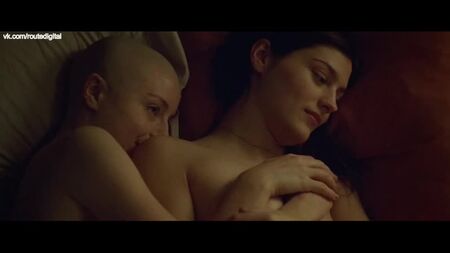 Kacey Rohl, Amber Anderson Nude – White Lie (2019) HD 1080p Online ansehen / Kacey Rohl, Amber Anderson – Eine Lüge zur Rettung